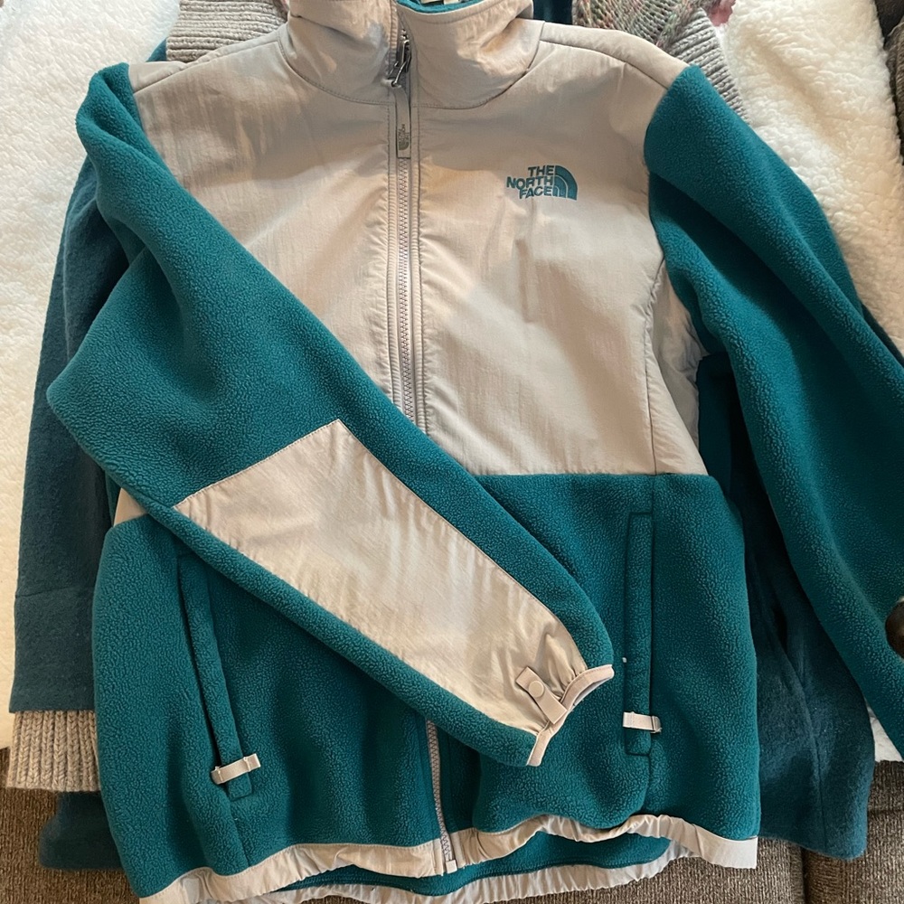 Girls Teal and Grey North Face Like New